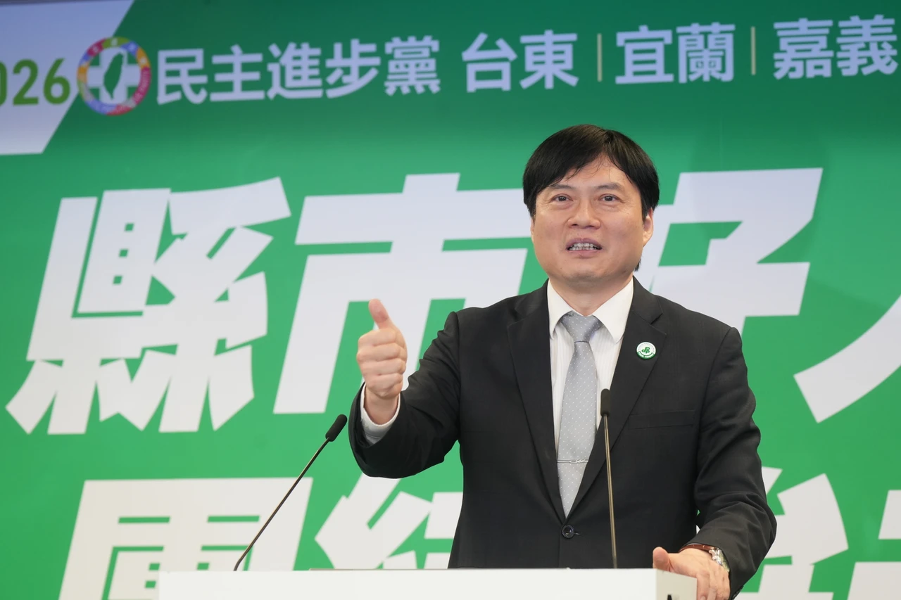 賴清德用極大篇幅介紹政治素人林國漳。梁建裕攝