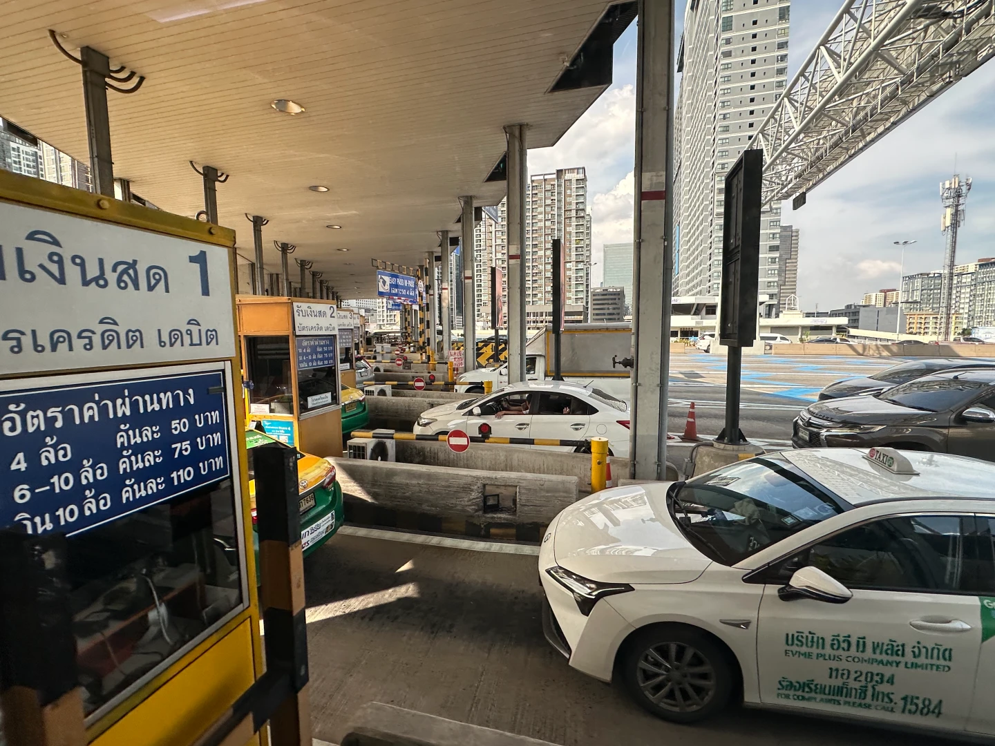 泰國觀光今年受到地震、戰爭、預言影響。陳怡文攝
