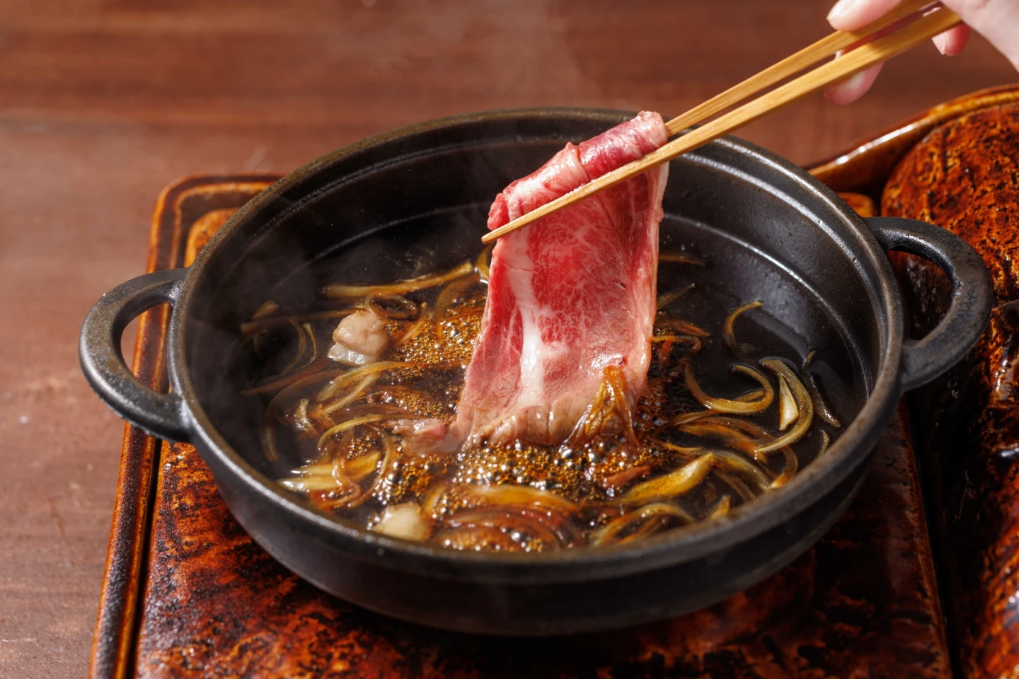 牛喜壽喜燒新光三越南西店爆食物中毒,目前已有6人通報就醫。取自牛喜臉書粉專
