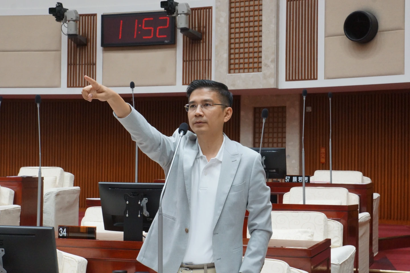 曾獻瑩呼籲,北市兵役局應全面檢視過去5年體檢與複檢制度。曾獻瑩提供