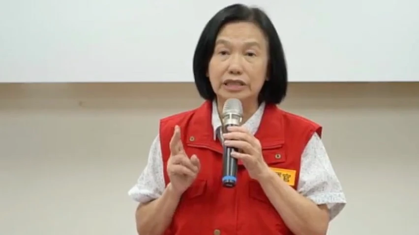 農業部次長杜文珍上午召開記者會,說明非洲豬瘟入侵因應。翻攝臉書