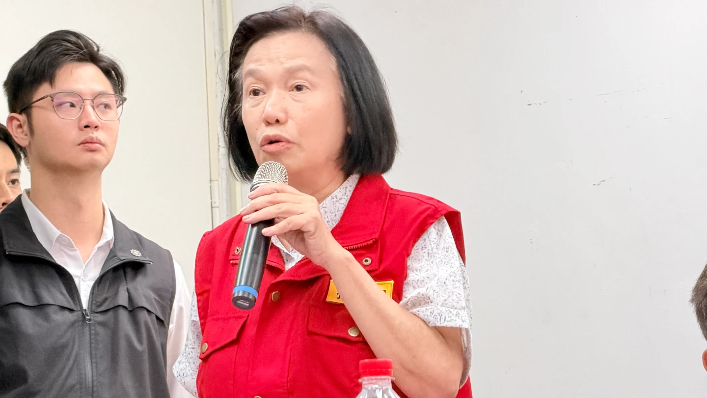 農業部次長杜文珍強調防疫視同作戰,將全面確保防疫工作滴水不漏。資料畫面。王煌忠攝