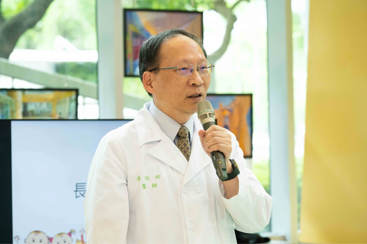 李旺祚強調,希望台大兒醫作為領頭羊,和更多醫院一起,把台灣的兒童照顧好。取自FB@台大醫院 National Taiwan University Hospital