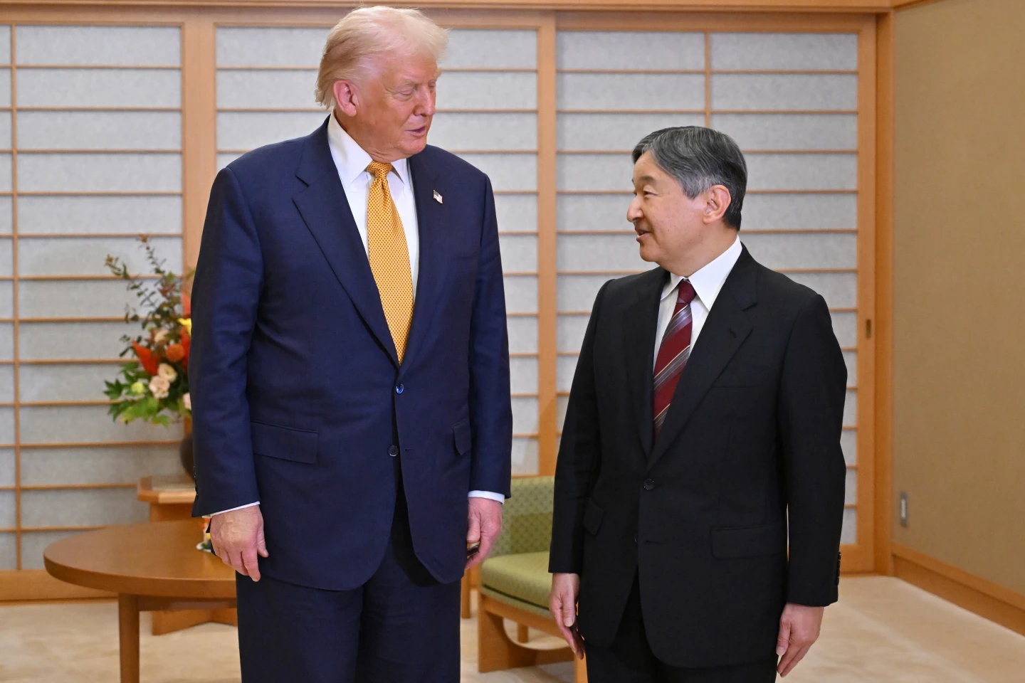 川普訪日東京今晚特別點燈 明與日相高市早苗會談