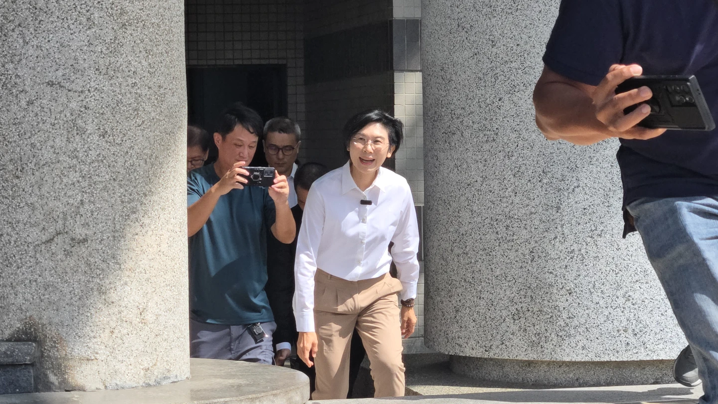 林岱樺出庭自爆遭監聽、被跟蹤 怒喊:為何我只能穿同一件衣服