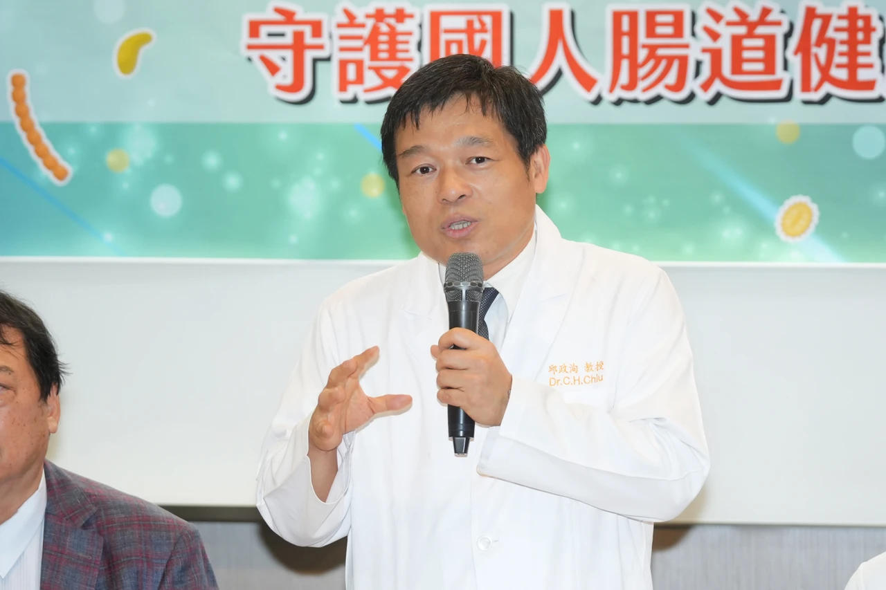 邱政洵說,醫院擔負的是重症、罕病、困難診斷疾病的治療,所以這部分的人力一定要保住。李柏毅攝