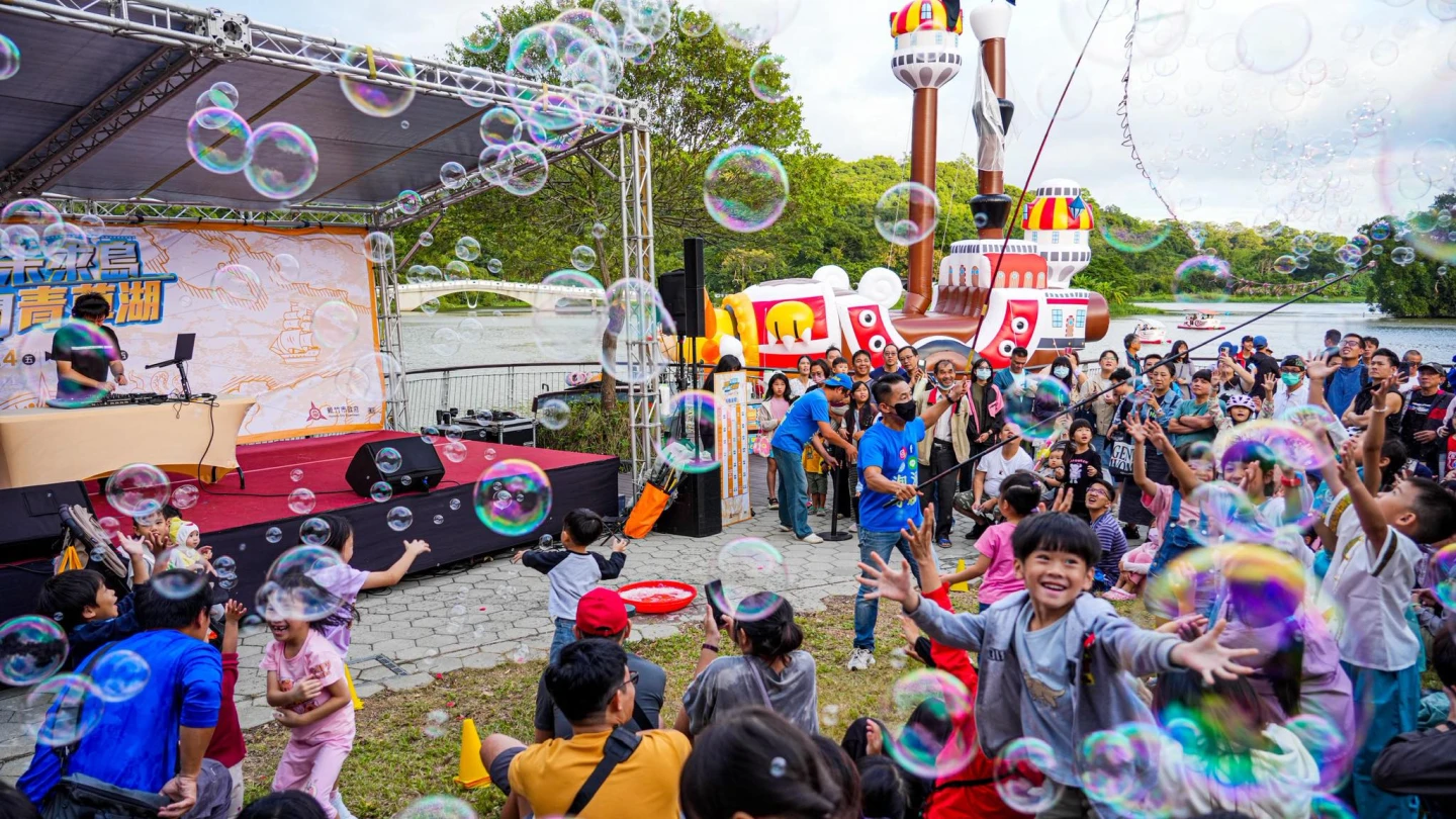 12公尺高「千陽號」巨型裝置。取自FB@跟風玩新竹