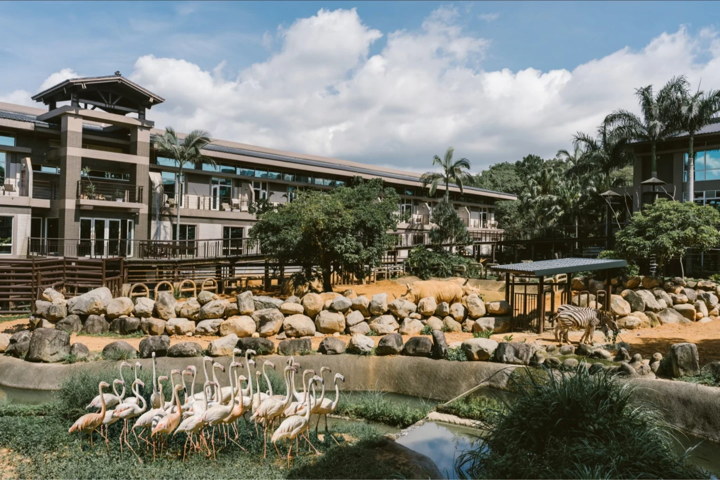 關西六福莊「FUN鬆玩 6,188元」3.4折,雙人入住剛果原野客房一晚,含早餐2客、連續兩日無限進出六福村。六福提供