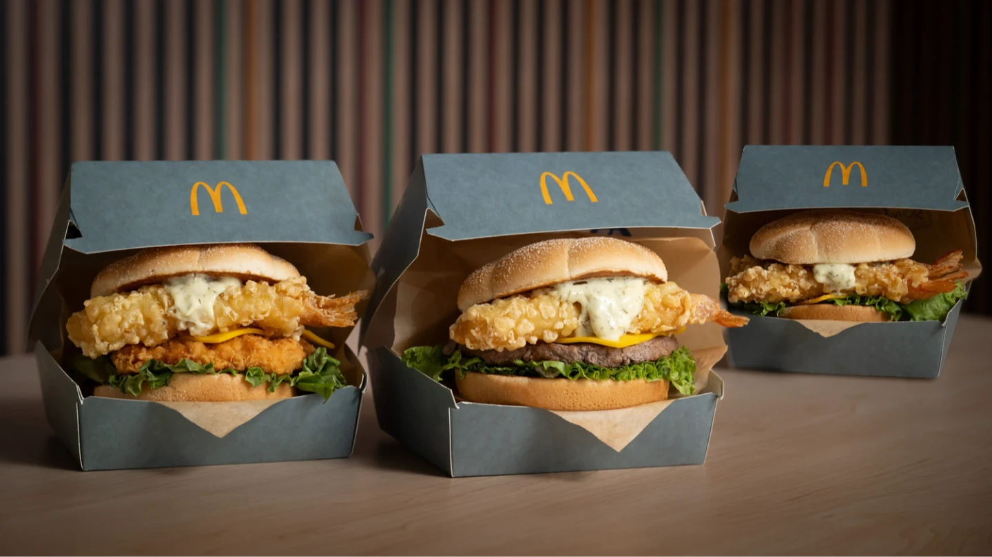 麥當勞「Signature 極選系列」三款炸蝦天婦羅堡回歸。麥當勞提供