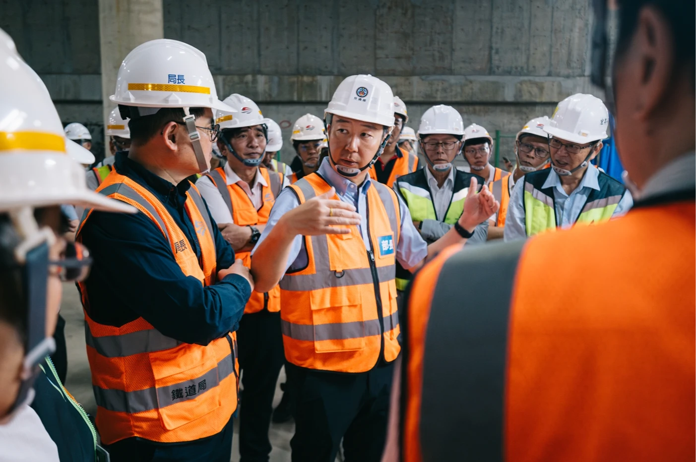 9/19交通部長陳世凱視察A14車站。交通部提供