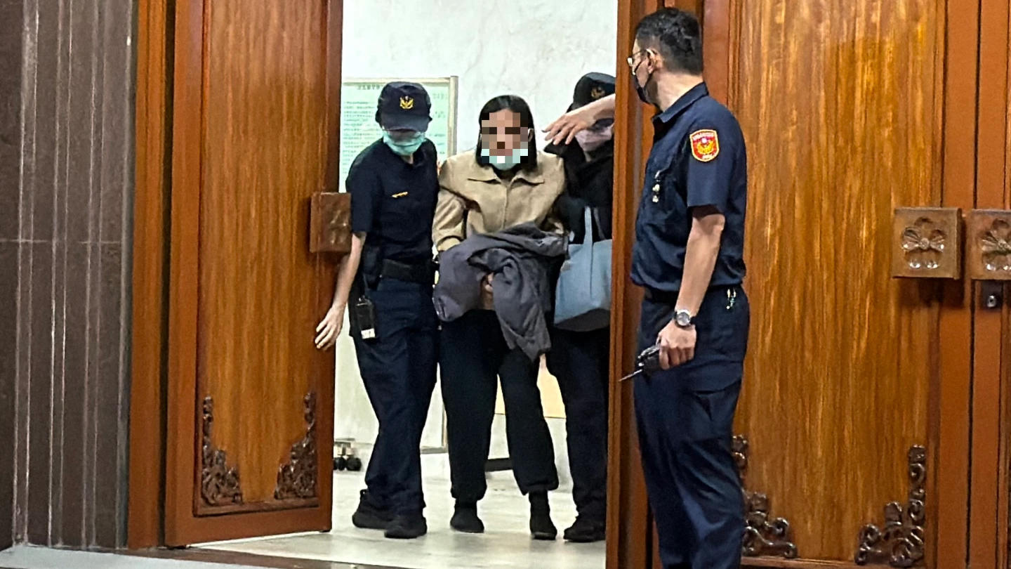 陸配殺2幼女嗆公婆下跪道歉!當庭抽搐癱軟流淚 檢怒「稚子何辜」求判無期刑