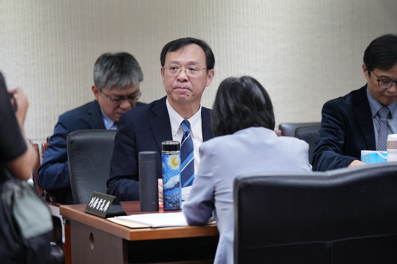 衛福部長石崇良指示地方衛生局增加後市場肉品查核家次。葉志明攝