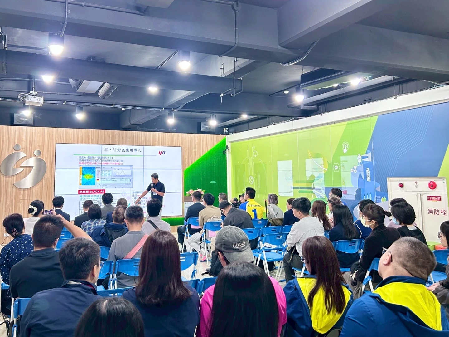 AI試產線培訓紡織業人才 中企署:今年至少助250家企業累積足夠動能