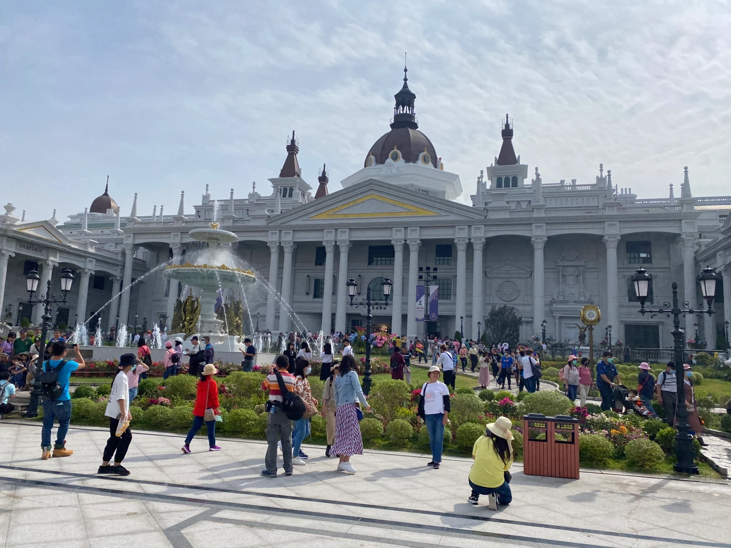 佐登妮絲城堡招商賣場　母公司佐登明年拼轉虧為盈