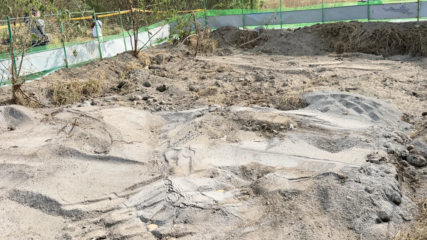 市府強調廚餘掩埋場均依高規進行覆土,底層均有鋪設防水布。王煌忠攝