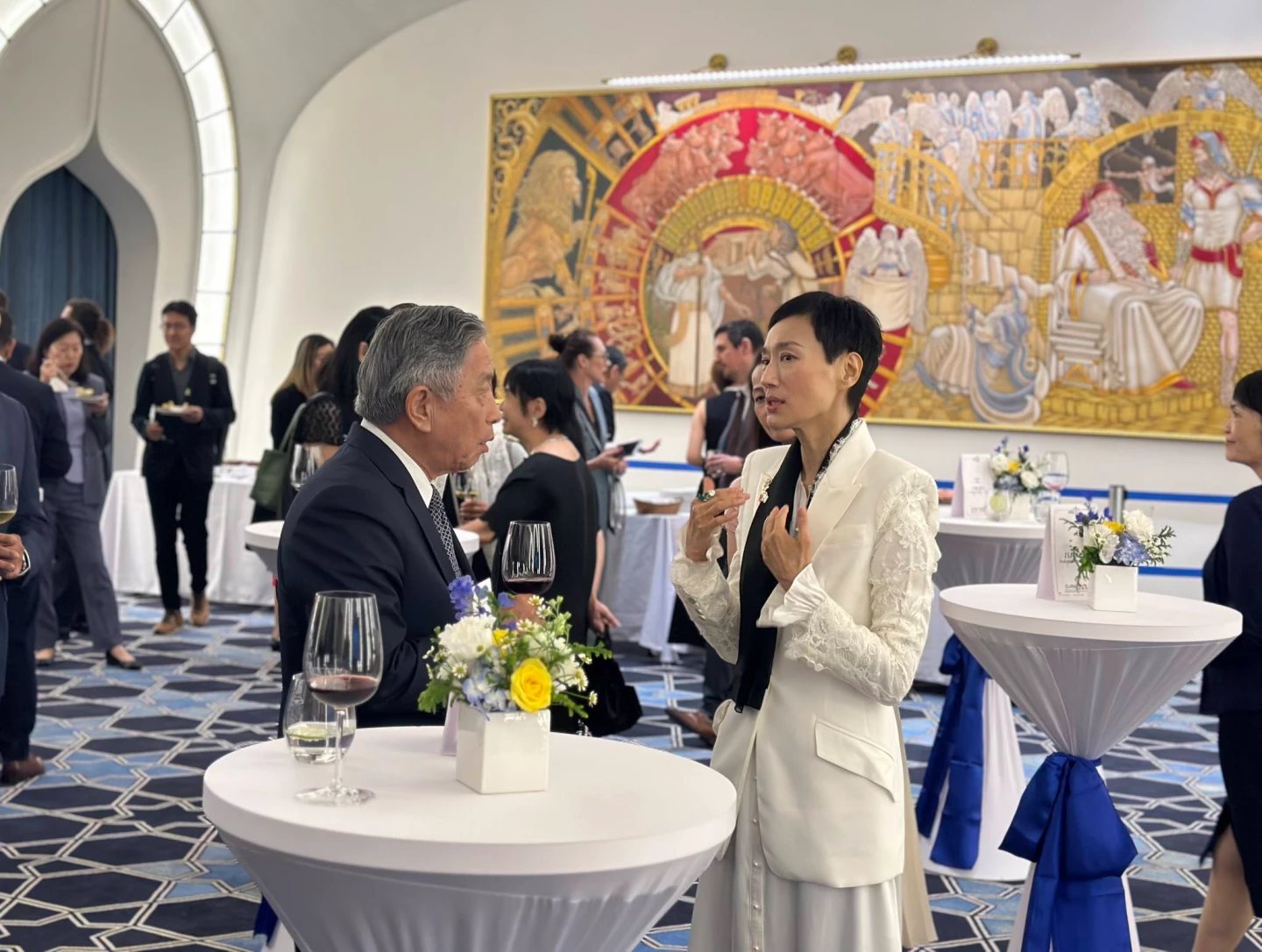 坣娜罹癌後仍出席公開活動。取自FB@「薛智偉坣娜猶台文化交流協會 - Jewish Taiwan Cultural Association 」