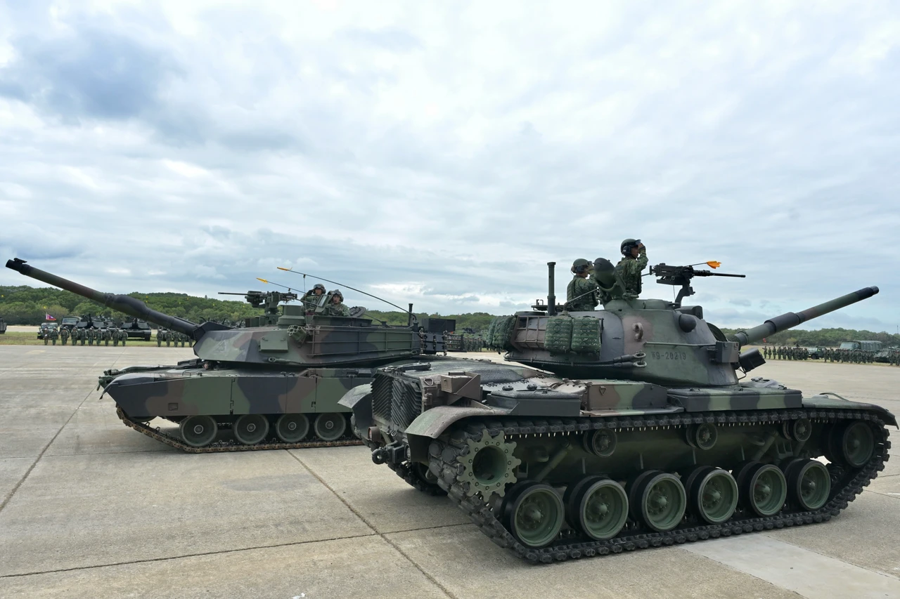 國防部首公開1.25兆軍購項目！20萬架無人機等7大類裝備曝光