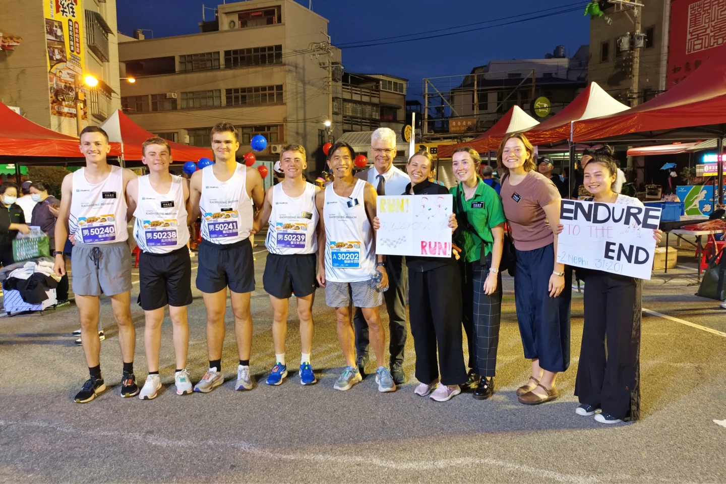 教會親友團前來加油打氣。教會陳國清提供