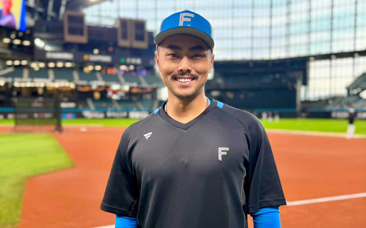 林家正參加日本火腿秋訓帶進美式捕手風格!一招「坐著傳球」大家搶著學