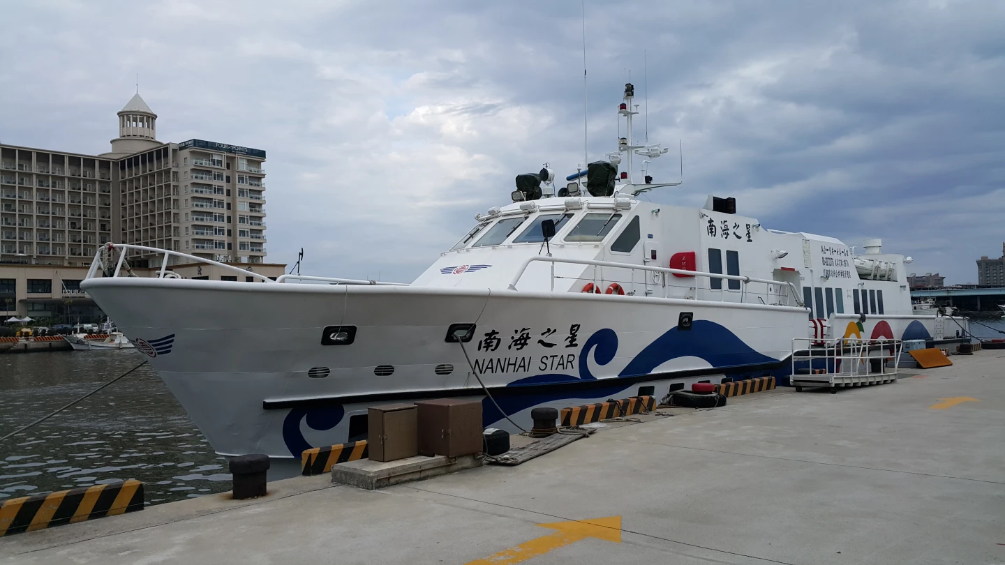 海運首起行動電源起火！航港局訂鋰電池注意事項　不得託運或放行李