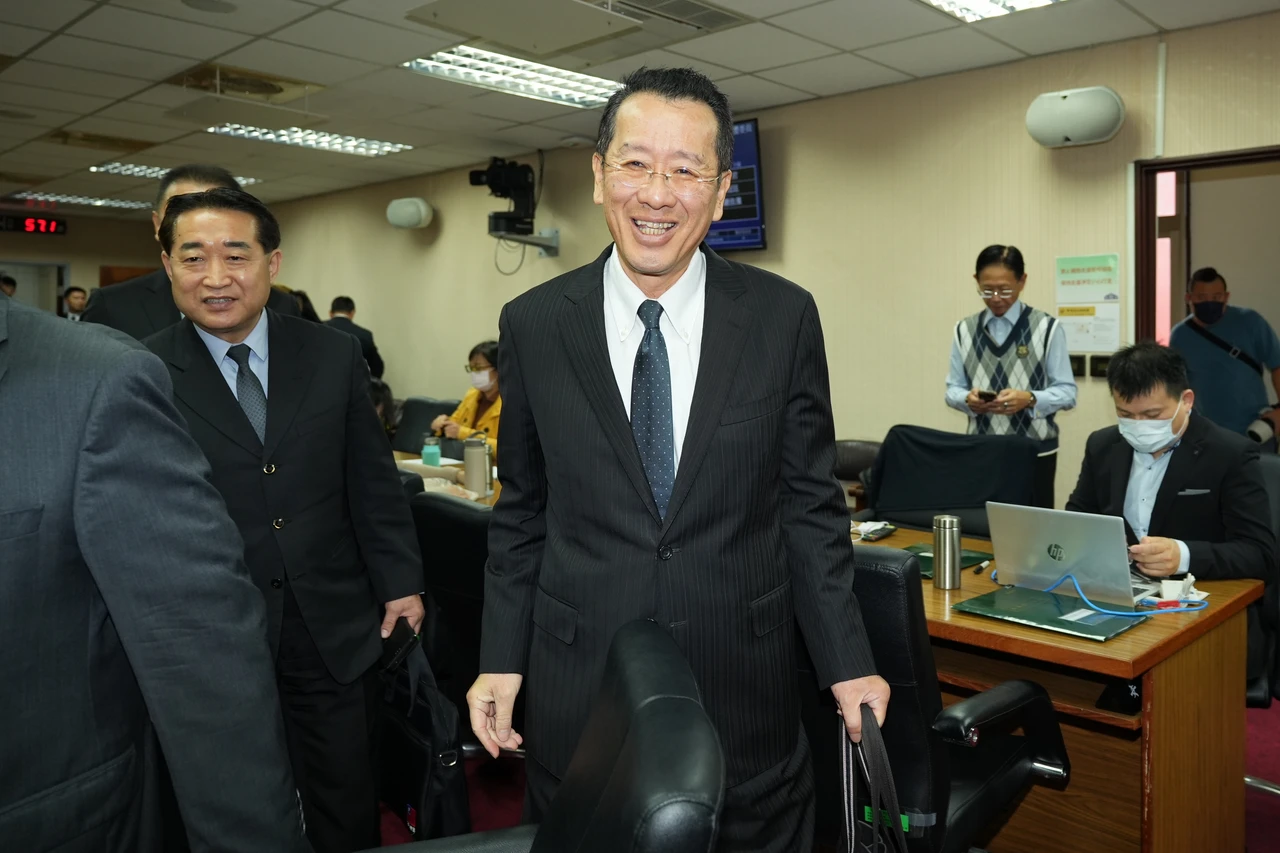 對美軍購3案延宕金額曝光　顧立雄揭最大項：F-16V戰機占80億美金