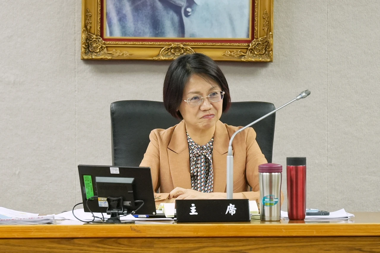 立院初審停砍年金沒共識！全案保留協商　黃國昌投票才出現挨批