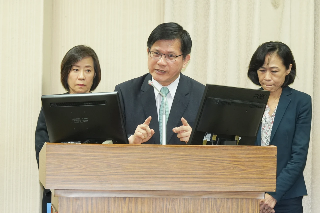 台灣淪「太子」洗錢站！林佳龍鬆口檢討新南向簽證　經濟部也將出手