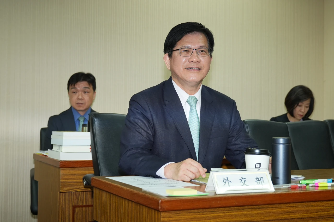 被要求遵守「一中」才能赴APEC！　林佳龍斥違背白紙黑字：定跟友我國反制