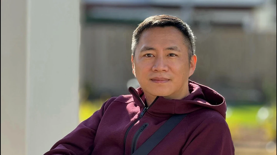 民運人士王丹被爆強吻！清大認定性騷建議接受輔導　他不服怒告結果曝