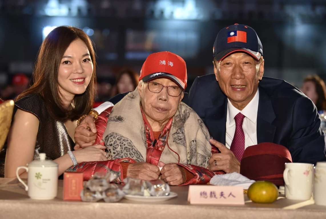 郭台銘母郭初永真逝世享嵩壽100歲　標會讓鴻海成為台灣最大電子代工廠