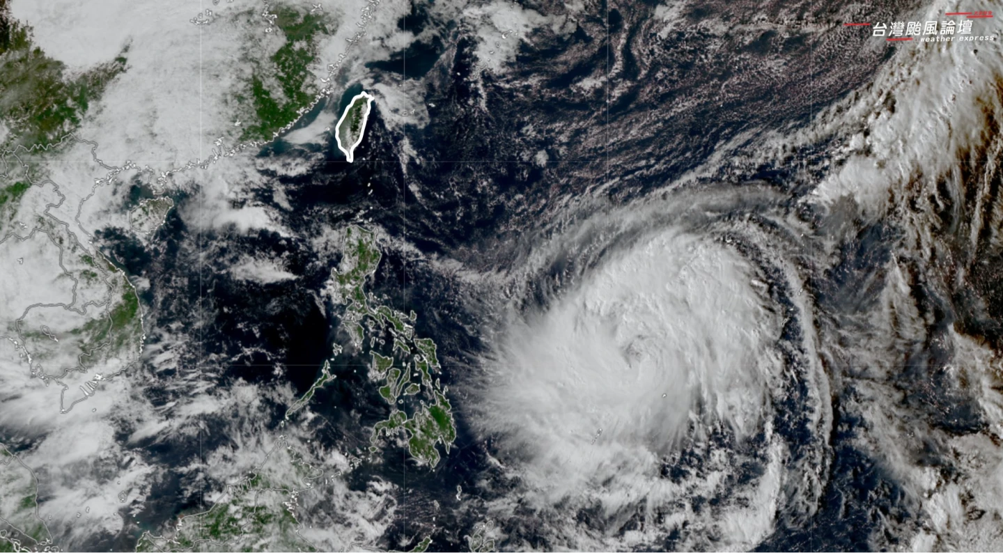 鳳凰颱風現況畫面驚人！中心有機會登陸　這天各地「強風豪雨」