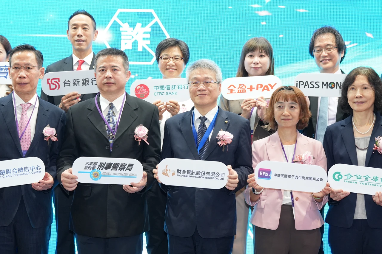 TWQR乘車碼用過沒？　年底前免費搭車明年1月北捷也通！