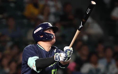 「村神」報到！村上宗隆正式入札　美職球隊開搶身價水漲船高