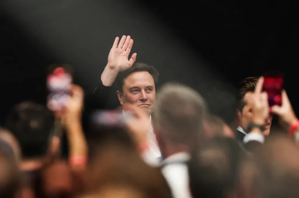 馬斯克：1兆美元薪酬方案的目標確實艱難　但仍可達成