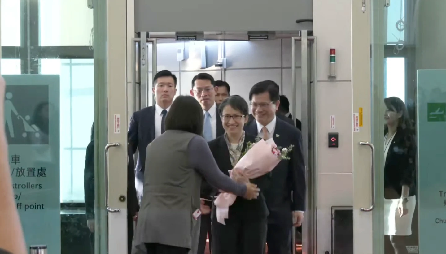 蕭美琴返台談話：台灣國際處境困難但沒退縮　「走在正道能獲更多認同」