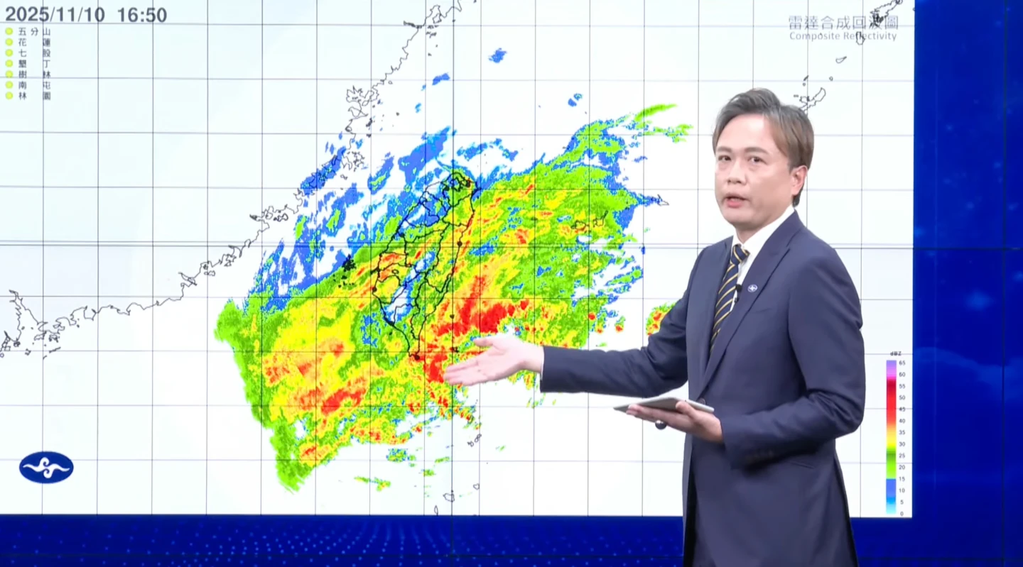 鳳凰發海警！今入夜「共伴效應」最強　豪雨侵襲半個台灣紫爆