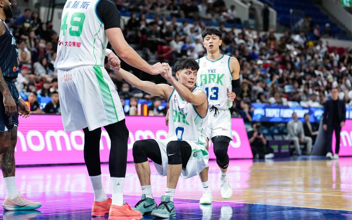 台灣職籃獨步全球！PLG洋基打1場休40天　總教練李逸驊只能想辦法