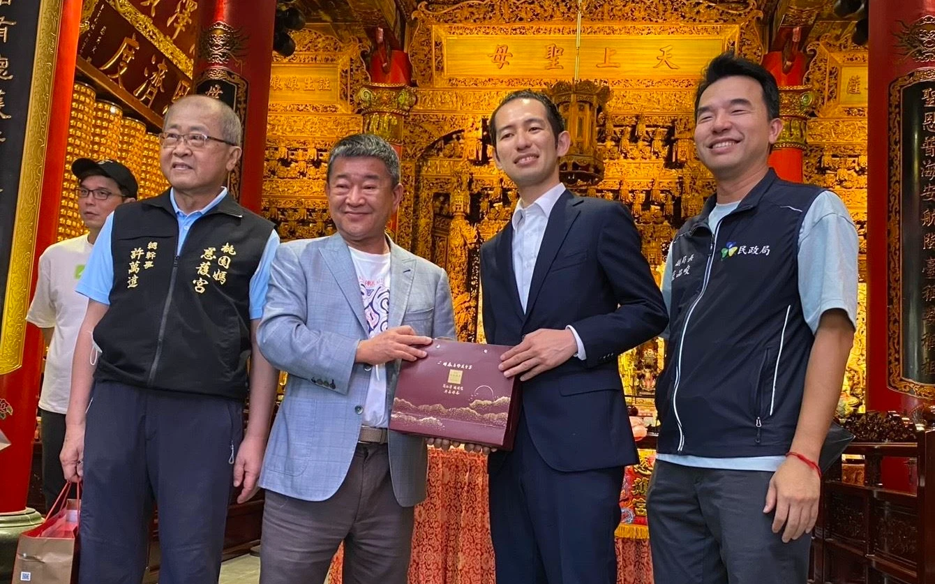 科學的盡頭是玄學！雙媽神助攻樂天桃猿奪冠　日本領隊還願初體驗