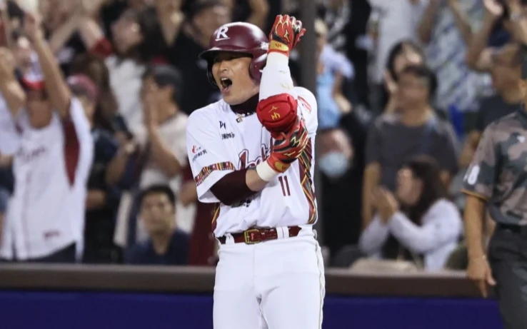 樂天球星凌晨直播全網瘋傳！豁出去狂酸球團　林泓育：蛆都在吃了