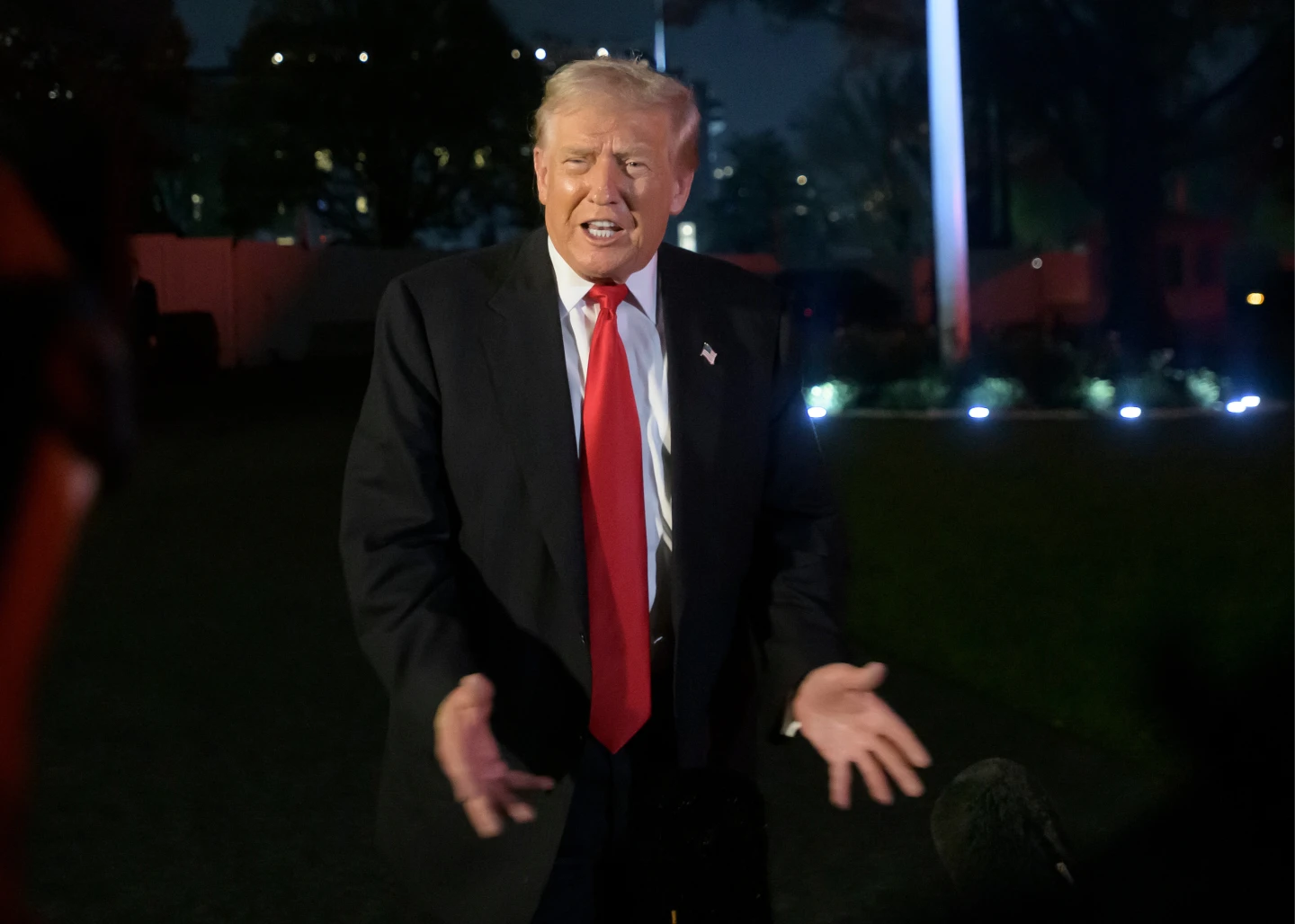 美政府開門在即！航班仍大亂　川普提31萬獎勵要航管員復工