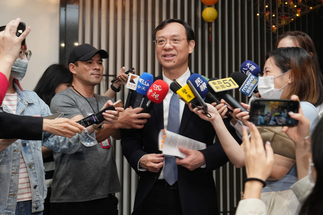 8旬母顧癱兒50年悲痛奪命　石崇良不捨：父母不可決定孩子生命