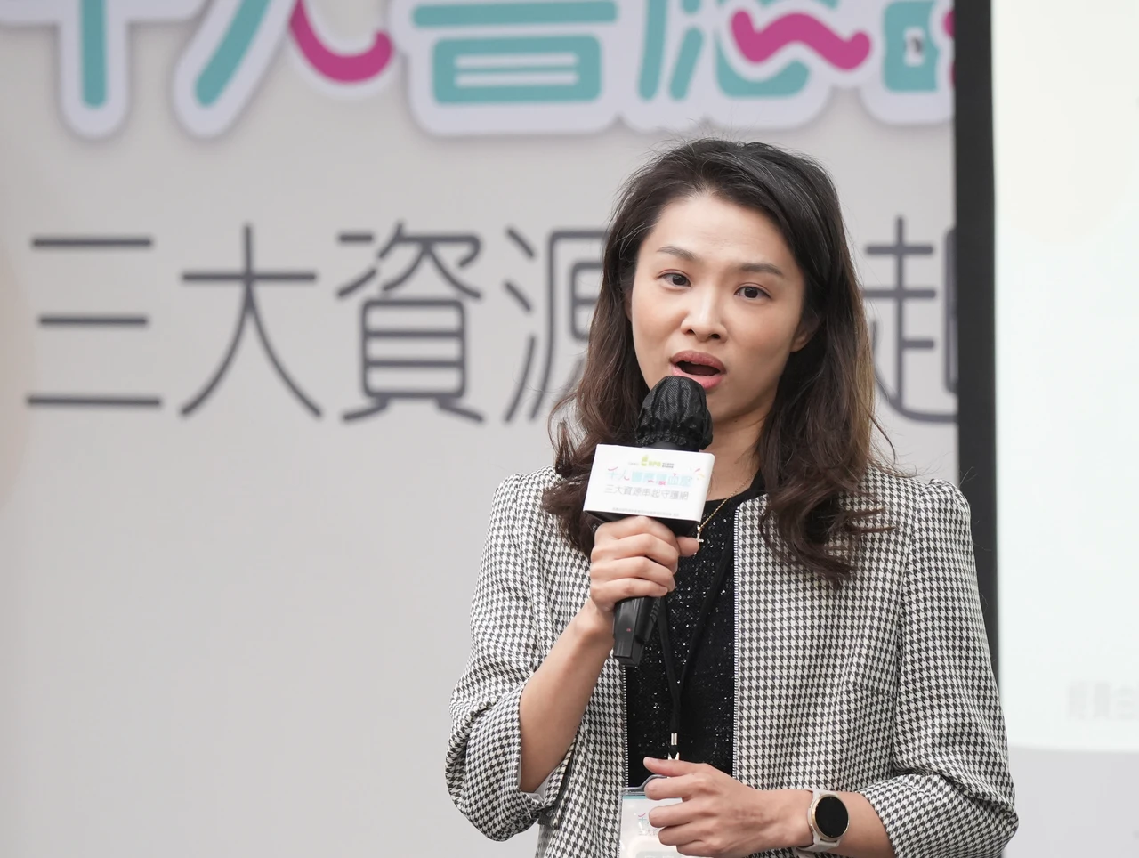 男同志海外代孕惹議！我國代孕專法進度　國健署長揭4大難點