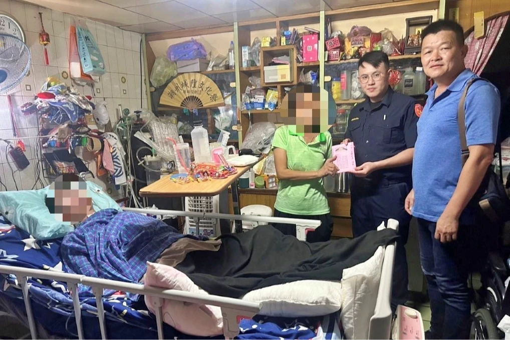 清寒慈母顧癱兒累倒！屏東暖警出手　集結「部落心」募5萬拋磚引玉