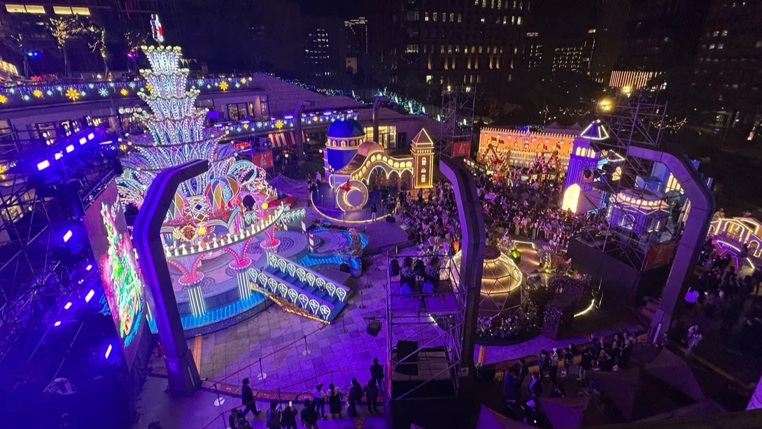 耶誕景點｜統一時代變身浪漫威尼斯　 Global Mall 7米高布丁狗聖誕樹萌翻