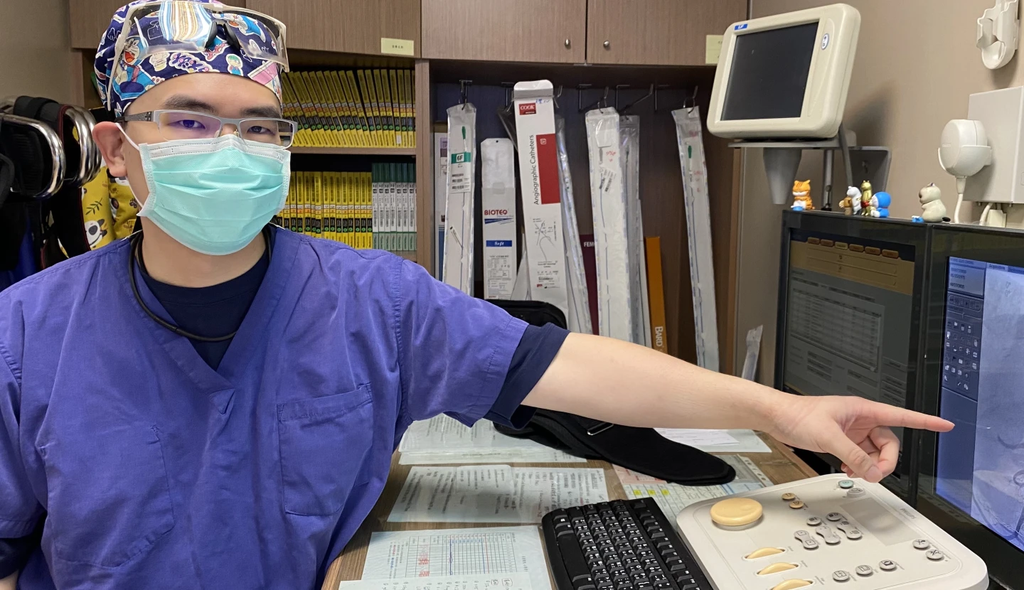 摔車右肩著地痛半年　竟是新生異常微血管、疼痛神經作祟