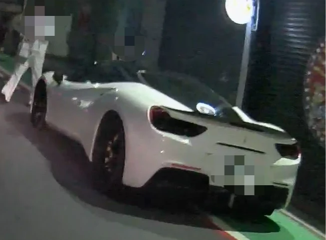 無視片｜不理員警提醒！網紅「台大男神」酒駕法拉利還逆向　這下慘了