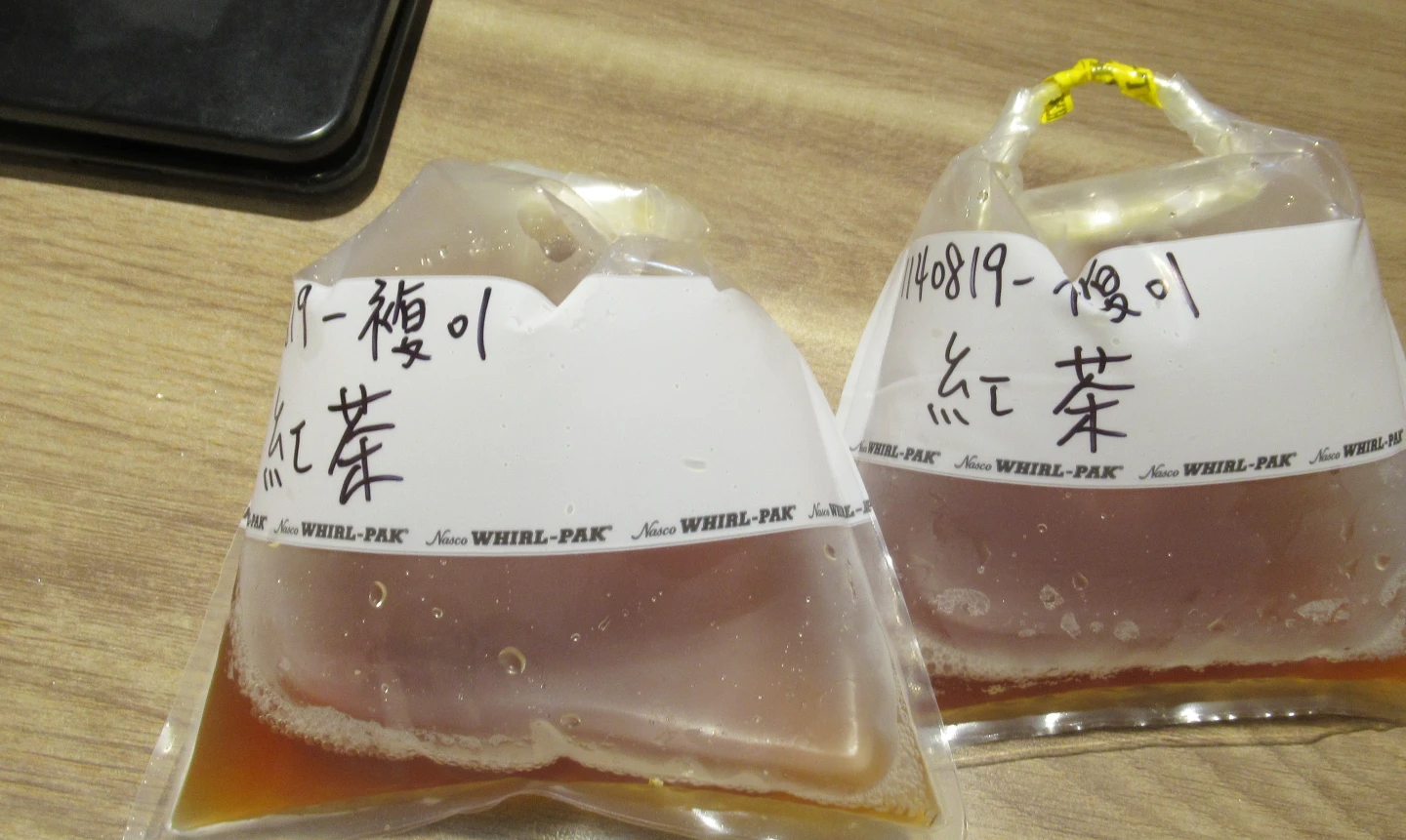 外送稽查｜人从众厚切牛排紅茶「腸桿菌科」大超標　六扇門、美芝城也違規