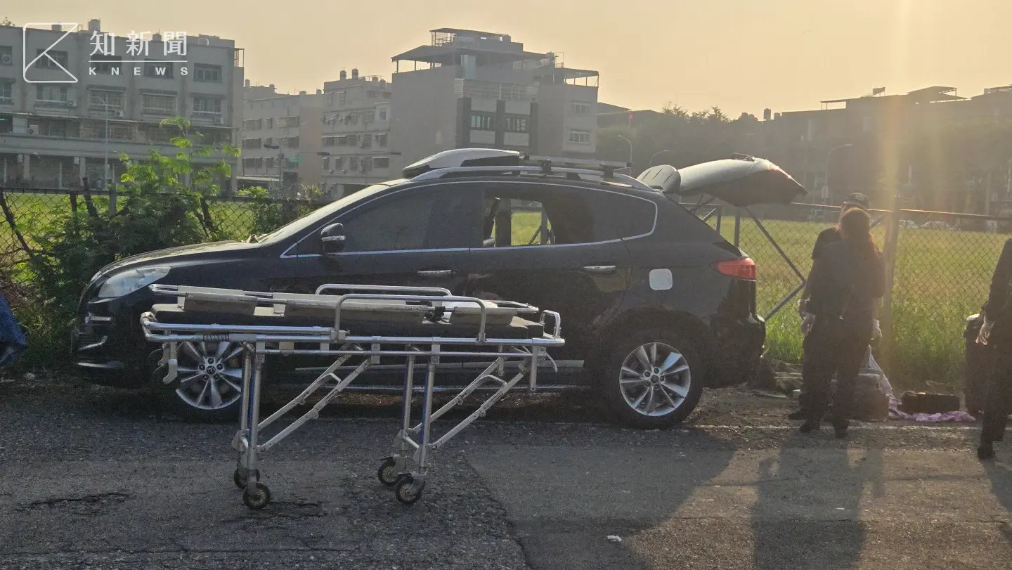 獨家畫面｜女友陳屍住處他急搬上車！打給她兒子只說4字　警尋獲遺體追死因