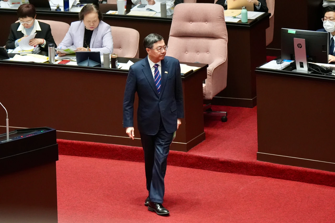 卓榮泰沉重談財劃法：國家本沒生病　「但國會一直抽血、弱化中央」