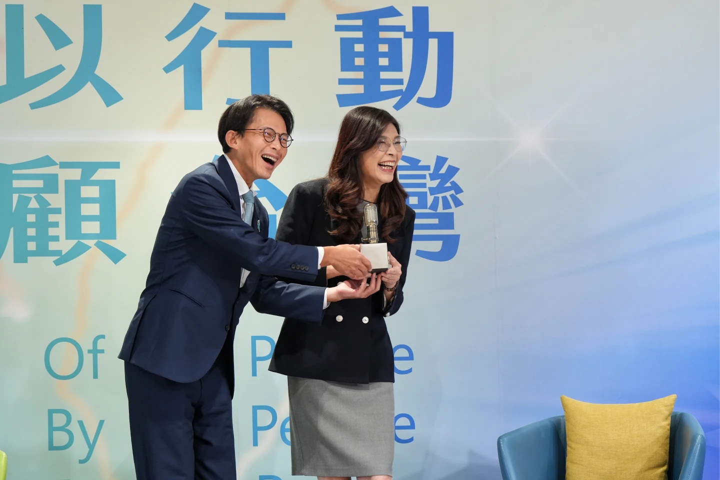 鄭黃會｜鍾小平、游淑慧小心了　鄭麗文：破壞藍白合必要時家規處理